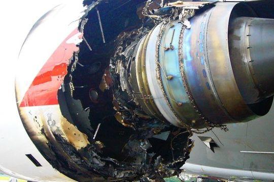 法航空难:法航一架飞机半途一个引擎坏了为什么还能继续飞