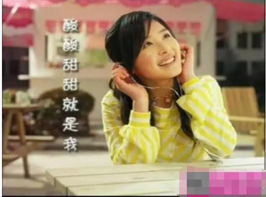 张含韵袁野:张含韵被偷拍裙底，卑微乞求不要蹲着拍，代拍们还有底线吗？