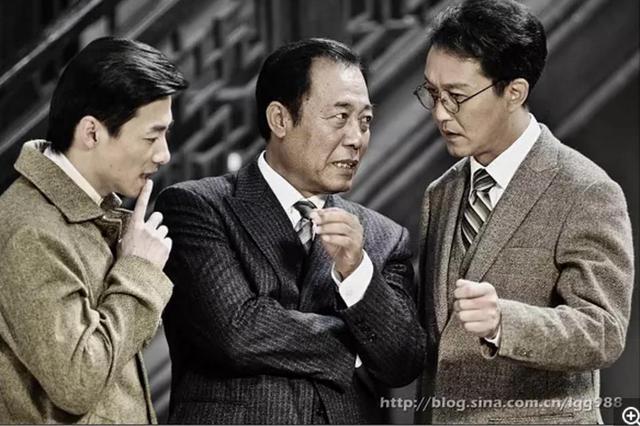 演员朱杰:电视剧《潜伏》中的晚秋扮演者的简历有谁知道啊？