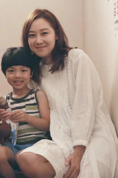 李素妍图片:有哪些女明星离婚后越过越好了？