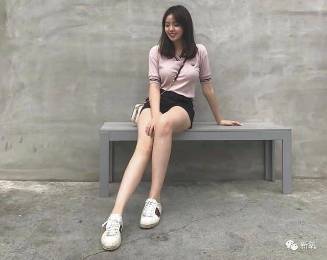 杨幂女儿照片:王中磊闺女晒长腿照，娱乐圈大佬们的千金都长什么样？