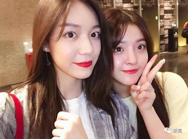杨幂女儿照片:王中磊闺女晒长腿照，娱乐圈大佬们的千金都长什么样？