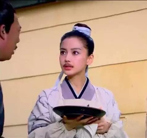 塔林托娅:现在电视剧这么多，你还会看十年前的剧吗？