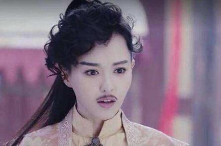 邢恩照片:哪些女明星的穿搭个性又帅气？