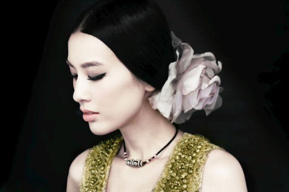 明星夫妻照片:娱乐圈中最幸福的明星夫妻是哪一对或者是哪一对情侣