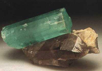 怎样鉴定石头,怎样用简单的方法分辨石头是不是矿石？