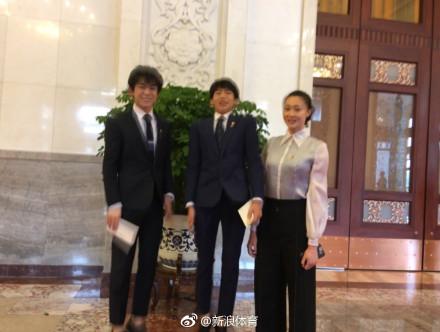 周冬雨合影:周冬雨获得金像奖，她演技好吗？