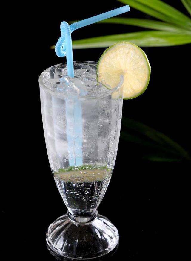 苏打水可以长期喝吗？苏打水什么人不能喝？