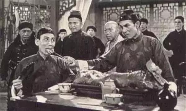何家驹所有电影:香港电影里有哪些逝去的让人恨得牙痒痒的经典坏蛋？