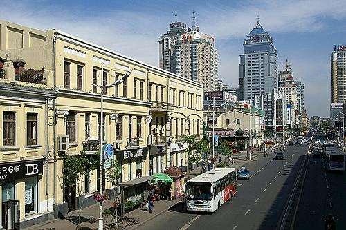 哈尔滨有哪些是以英雄名字命名的街道？