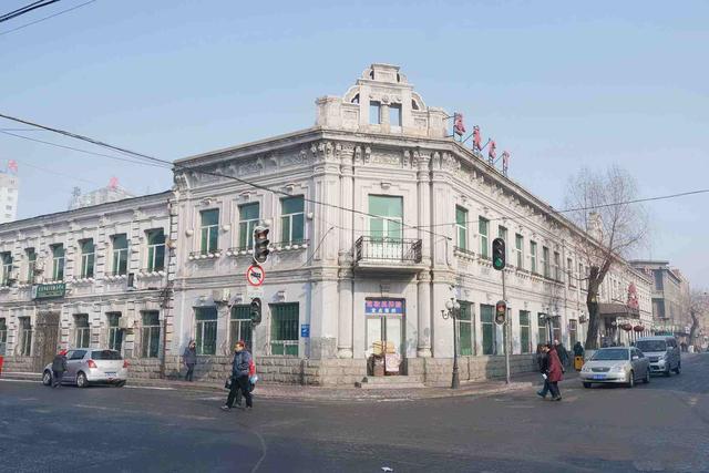 哈尔滨有哪些是以英雄名字命名的街道？