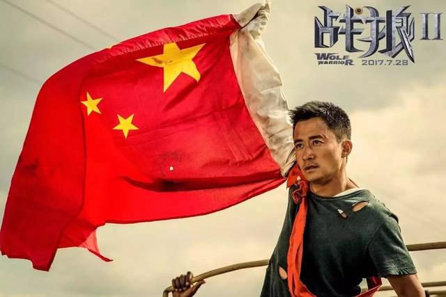 张天爱喊话跟拍者:陈凯歌新电影让日本人主演，还喊话要超过《战狼2》，你怎么看？