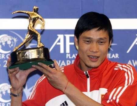 亚洲足球先生有能力在五大联赛打主力吗？