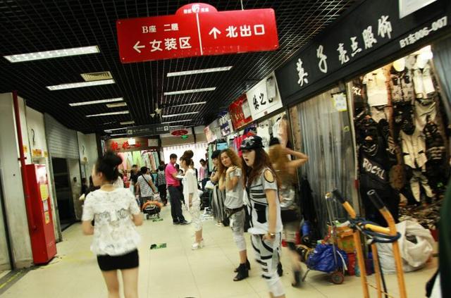 大红门服装批发市场，北京大红门服装批发市场还有吗