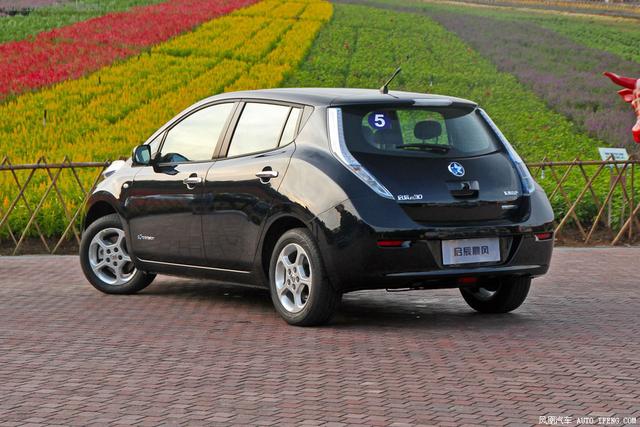 两厢新能源汽车，27万的新能源汽车，有推荐吗？