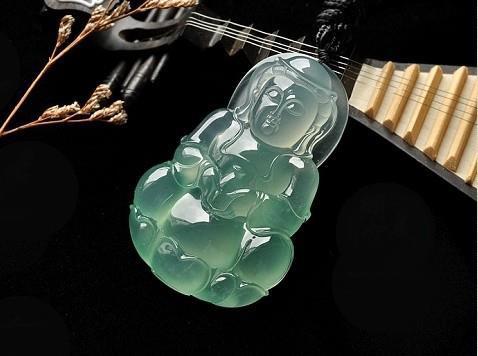 怎么区分翡翠真假,翡翠如何鉴别真假？价格由哪些因素决定？