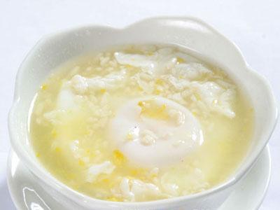 黄酒加鸡蛋壮阳吗，酒煮鸡蛋有哪些功效是真的吗