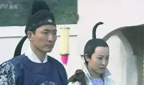 贾青照片:明星都有哪些最失败的造型、连本人看了都想删照片？