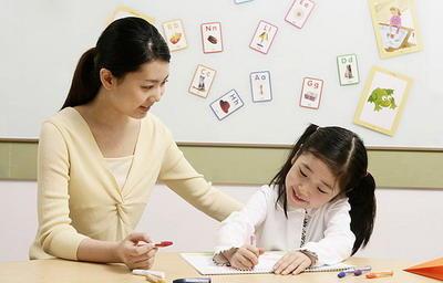 学霸的内伤诊断书:陪孩子做作业的正确方式是怎样的？