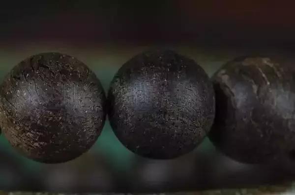 罕见的鬼脸獒王大揭秘:球鞋一面墙，堪比一套房……炒鞋，为何越炒越“邪”？