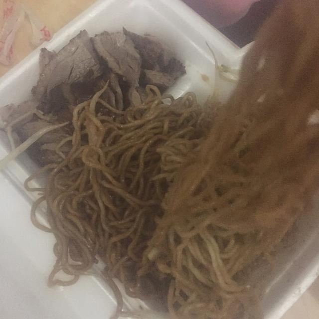 汕头实惠的小鹿犬价格多少:在汕头，有什么美食推荐吗？