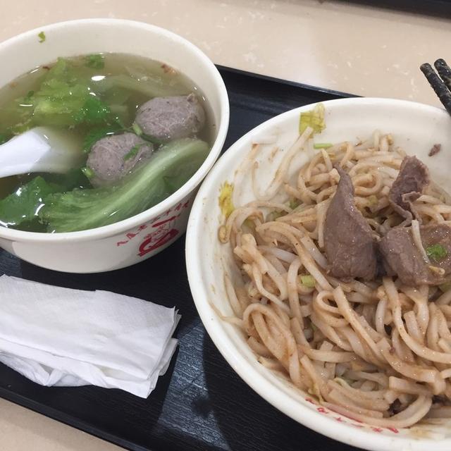 汕头实惠的小鹿犬价格多少:在汕头，有什么美食推荐吗？