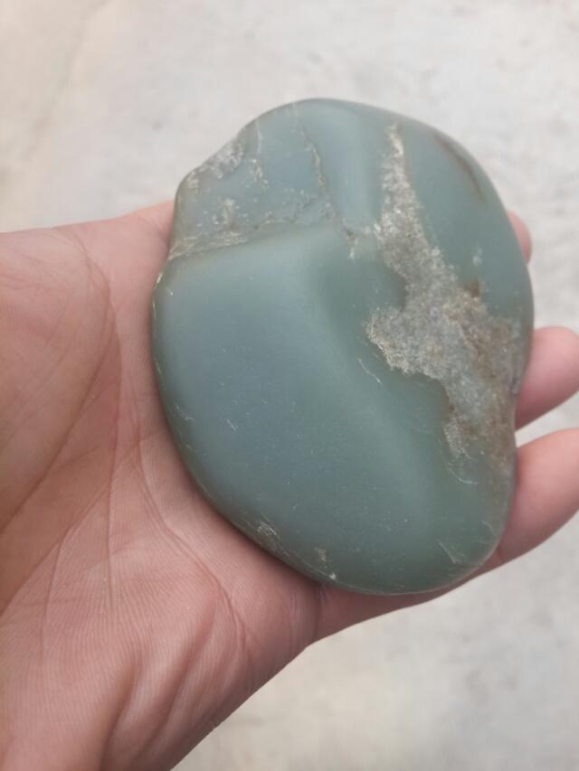 和田玉手镯种类,教你认识几种假和田玉手镯？