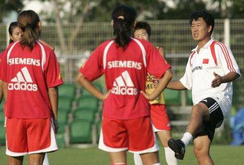 如果让里皮带女足，会让女足有更高的成就么？