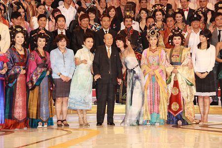 历届港姐冠军:如果在明星中评出我国第一美女，你认为谁是呢