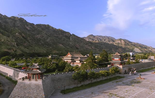 奉新羊驼养殖网厂家铸造辉煌:呼和浩特有什么好玩的地方推荐吗？