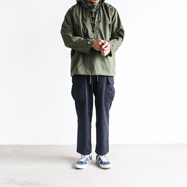易烊千玺微:男生穿什么样的卫衣好看？