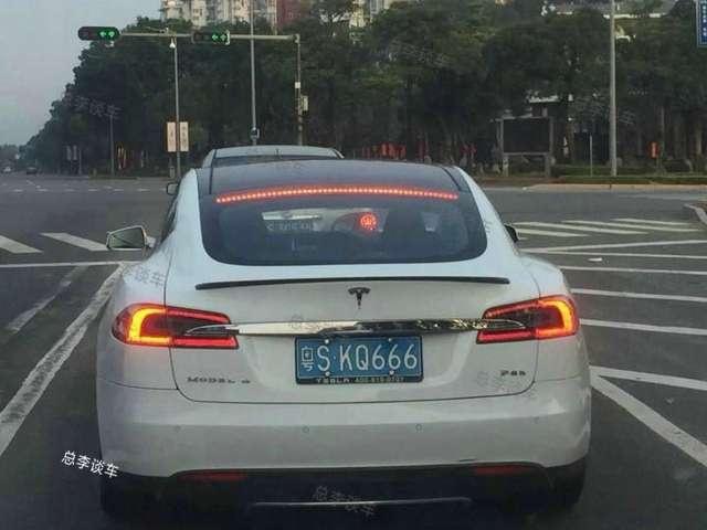 电动汽车可以上蓝牌吗，特斯拉可在上海上蓝牌吗？