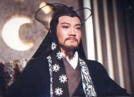 笑傲江湖演员:《笑傲江湖》第四季开播，上一季的评委为何只剩郭德纲留下来了？