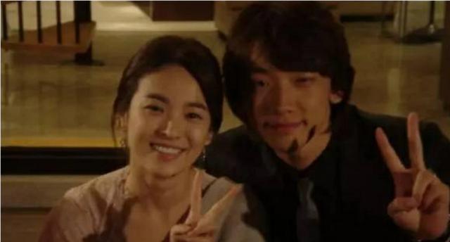 玄彬采访谈宋慧乔结婚:宋慧乔&宋仲基离婚了，我们再也不相信爱情了吗？