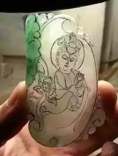 紫水晶原石为什么便宜,紫水晶是天然形成的还是人造的？