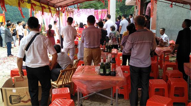 新婚祝福词怎么写  ？