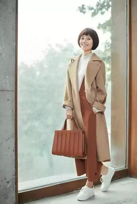 带帽 羊绒 大衣:有哪些<a href=https://maguai.com/list/99-0-0.html target=_blank class=infotextkey>明星</a>穿过Maxmara？