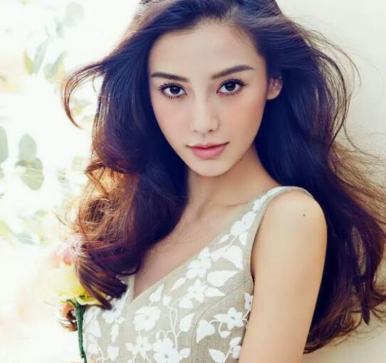 万人迷陈好:新版《粉红女郎》杀青，你们怎么看万人迷和哈妹的年龄差