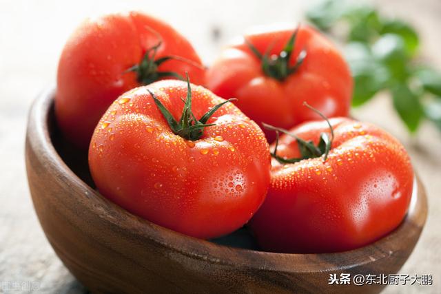 番茄和黄瓜能一起吃吗,西红柿和黄瓜可以一起吃吗？