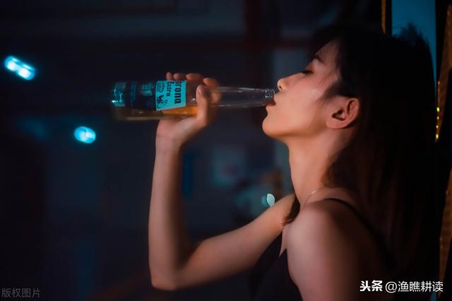 余秋雨离婚:相处十几年的感情，突然提出离婚，能接受吗