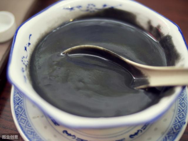 黑豆和枸杞补肾效果好，枸杞和什么在一起泡茶对肾有好的疗效