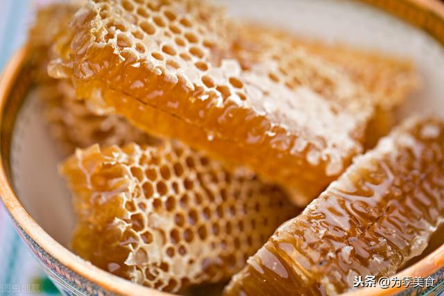蜂蜜中的成分都是什么，蜂蜜的主要成分是什么营养价值如何