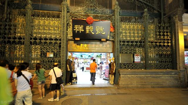 正阳门箭楼:天安门附近住宾馆，有哪些推荐？  ？