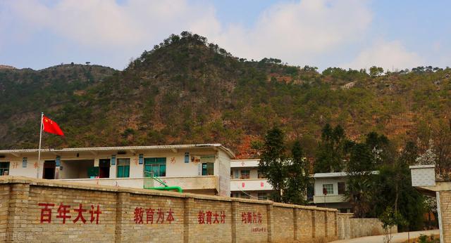 蓝翔百人跨省打架:在山东蓝翔学习过是种什么样的体验