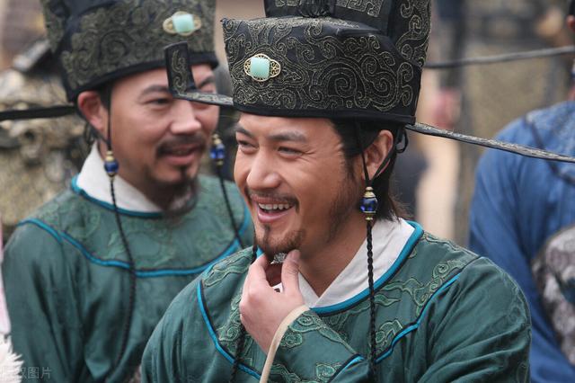 苏轼是哪个朝代的人:苏轼和苏东坡·是同一个人吗？
