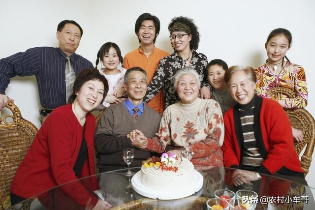 农村老话“表兄弟,不算亲,死了姨娘断门亲”,老表真的不亲吗？