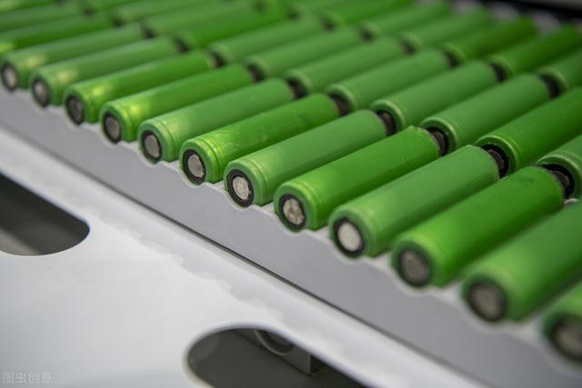 新能源汽车电池价格，新能源汽车换新电池，需要多少成本