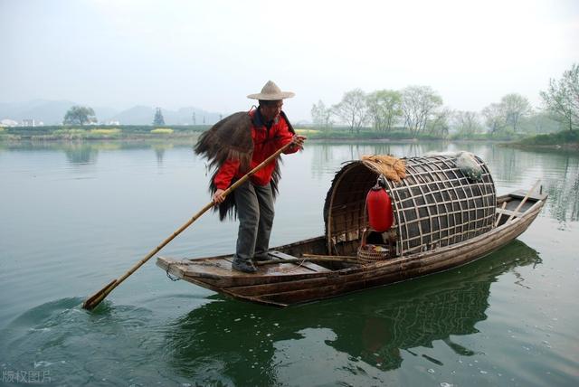 怎樣欣賞李煜的經典名篇《漁父·一棹春風一葉舟》?