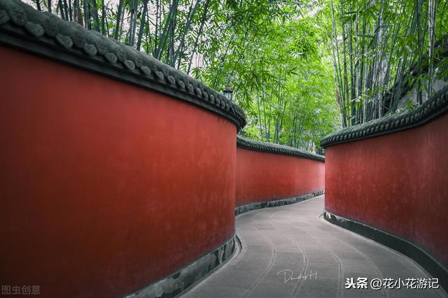 想去成都玩，五天应该去哪玩，去哪吃？