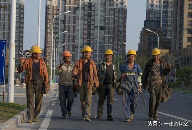 “5+2”模式推行后实际情况如何，五年后中国的建筑行业会怎么发展，建筑工人如何应对